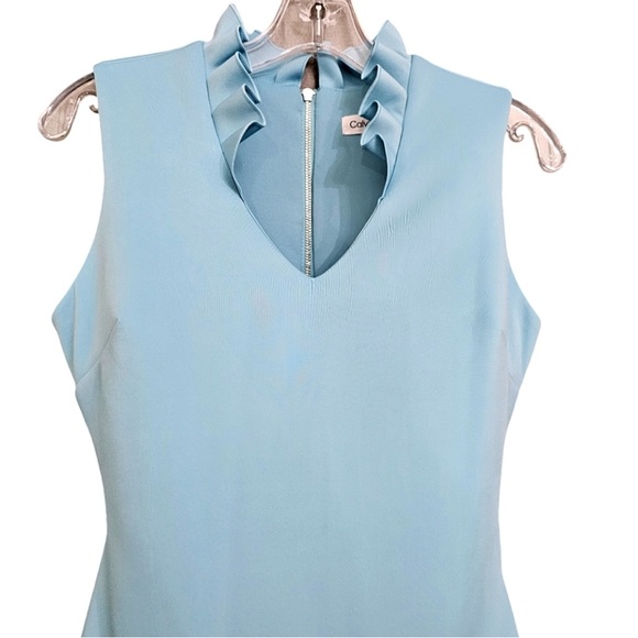 Elegant Blue Sleeveless Dress - Picture 3 of 10